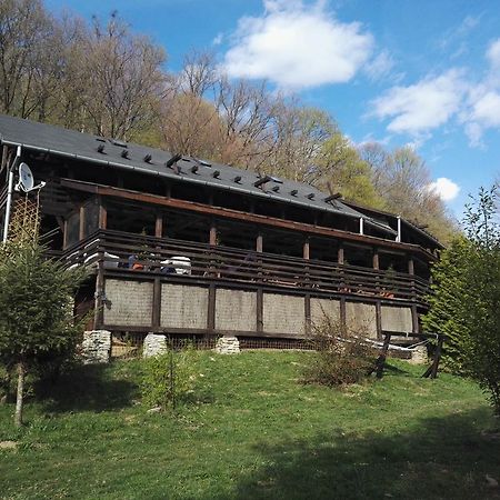 Cabana La Noi Hotell Rîşnov Eksteriør bilde