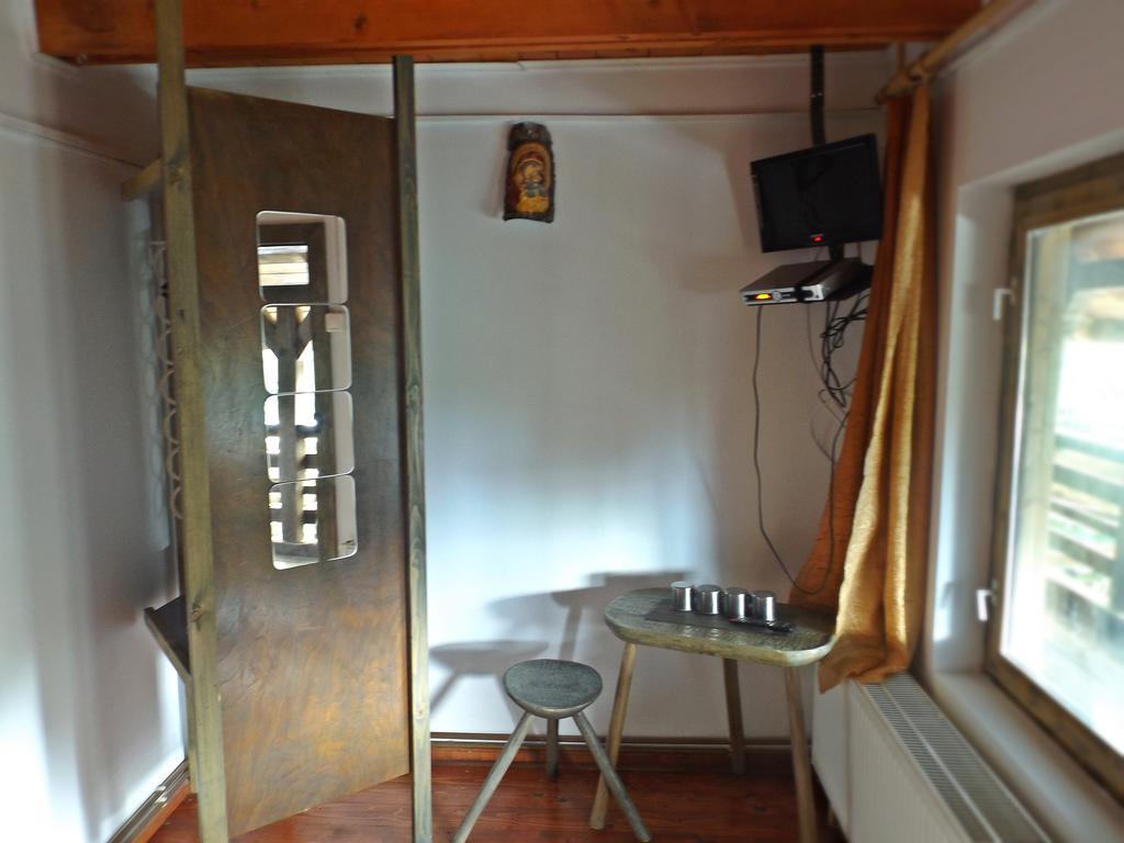 Cabana La Noi Hotell Rîşnov Eksteriør bilde