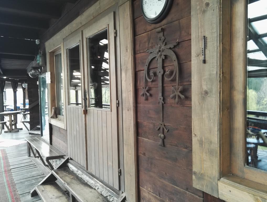 Cabana La Noi Hotell Rîşnov Eksteriør bilde