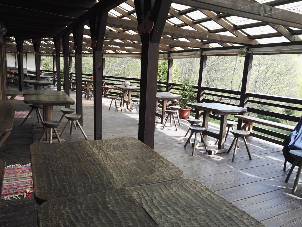Cabana La Noi Hotell Rîşnov Eksteriør bilde