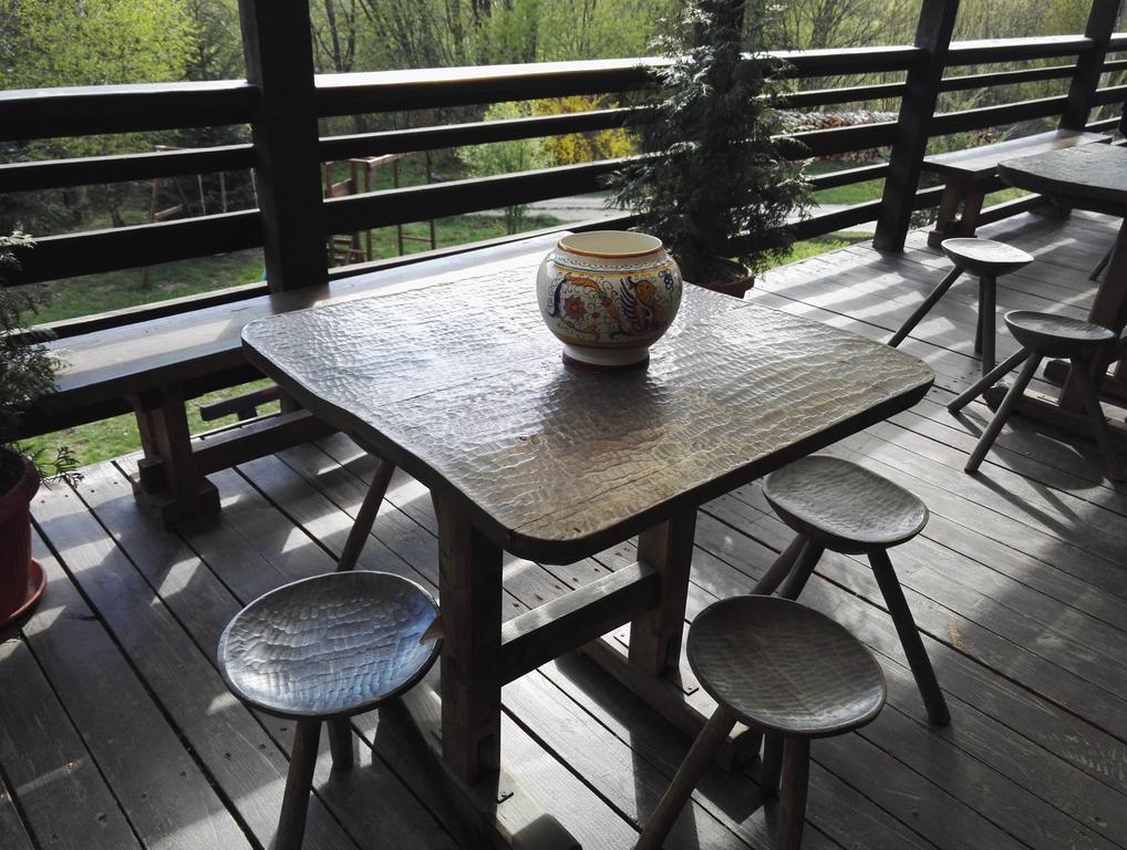 Cabana La Noi Hotell Rîşnov Eksteriør bilde